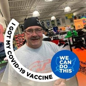 Meet your Posher, Dennis